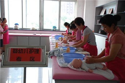 長春家政服務哪家好|長春家政服務公司|長春家政服務公司電話|中意家政圖片|長春家政服務哪家好|長春家政服務公司|長春家政服務公司電話|中意家政產(chǎn)品圖片由南關區(qū)中意家政服務部公司生產(chǎn)提供-